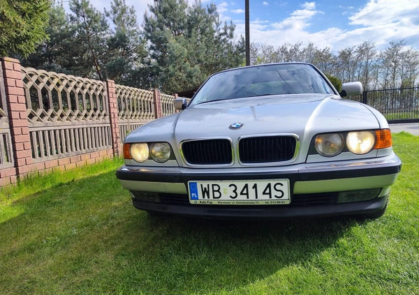 BMW Seria 7 cena 30000 przebieg: 225500, rok produkcji 2000 z Pyrzyce małe 379